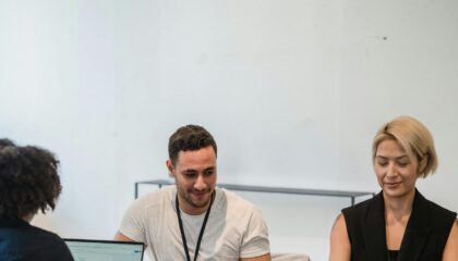 HR Generalist vs HR Specialist: What Is the Right Career Choice for HR Professionals?